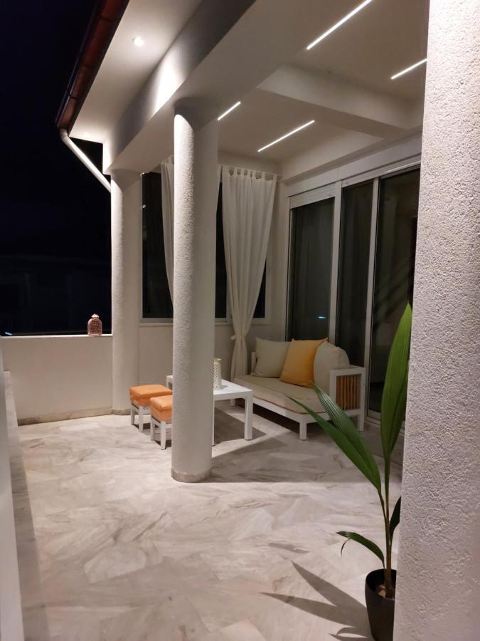 Nefeli Seaside Apartments Polychrono Exterior foto