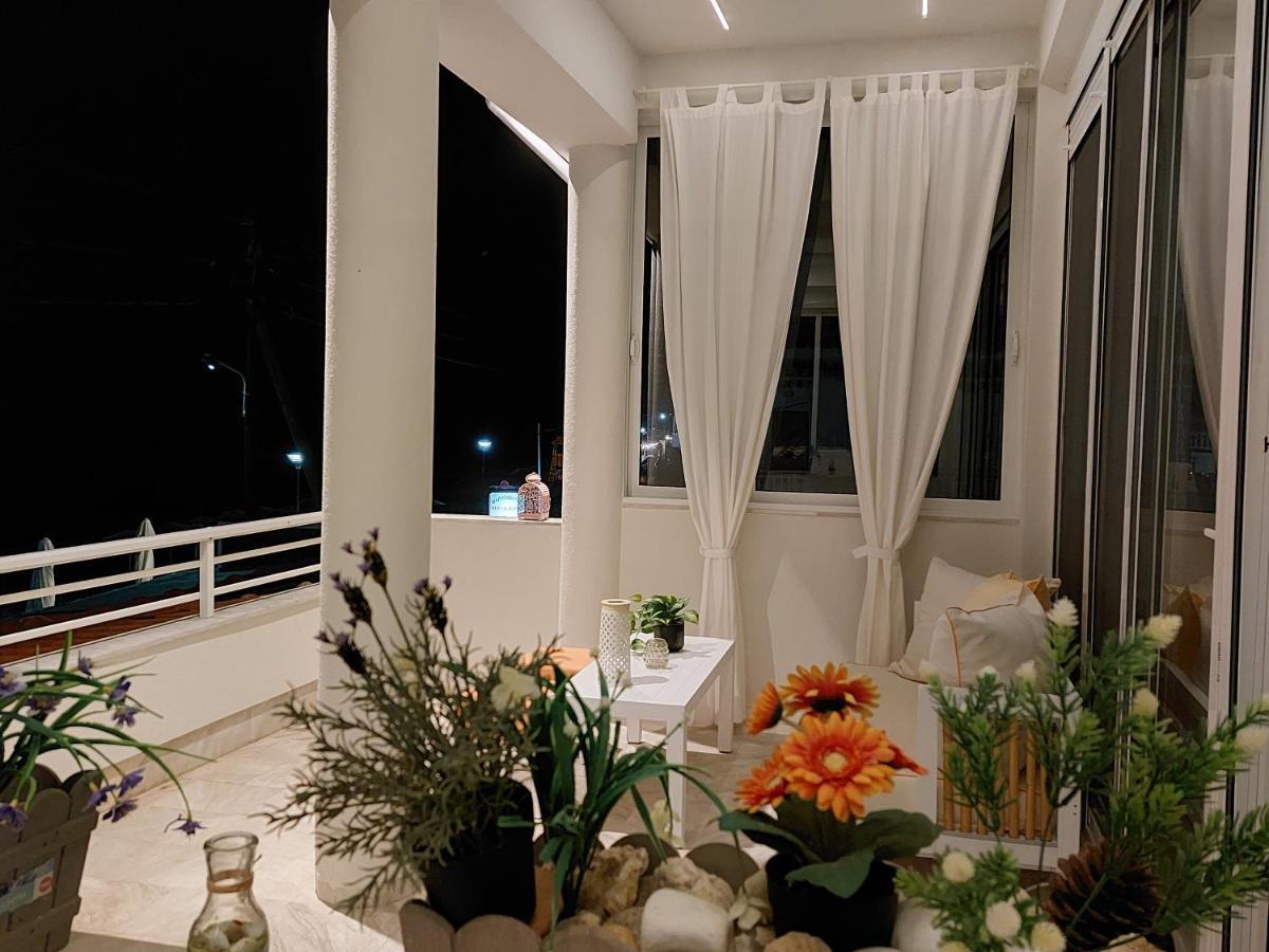 Nefeli Seaside Apartments Polychrono Exterior foto